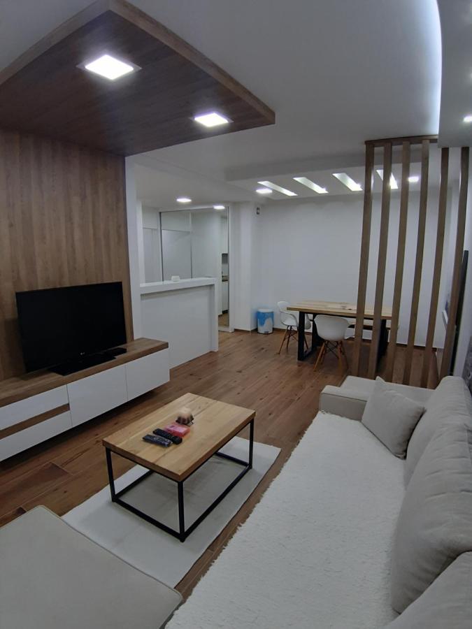 Serbian Home, Gandijeva 162 เบลเกรด ภายนอก รูปภาพ
