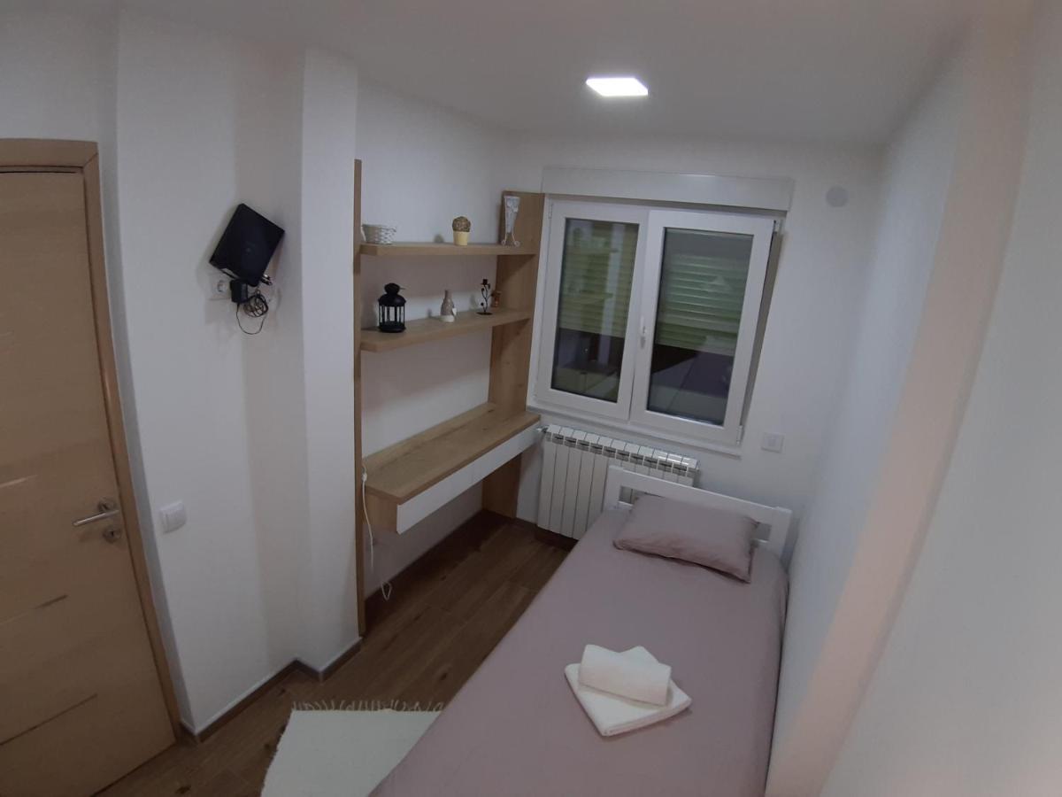 Serbian Home, Gandijeva 162 เบลเกรด ภายนอก รูปภาพ